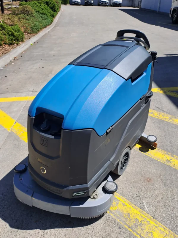 Used Conquest HDS75 Walk-behind Industrial Scrubber Serial No. 221022727