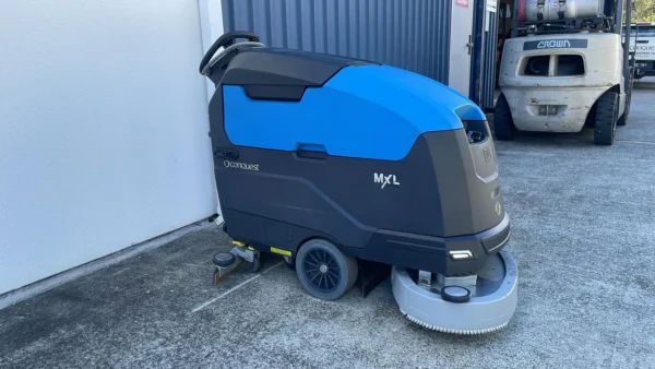 Used Conquest HDS75 Walk-behind Industrial Scrubber Serial No. 221022483