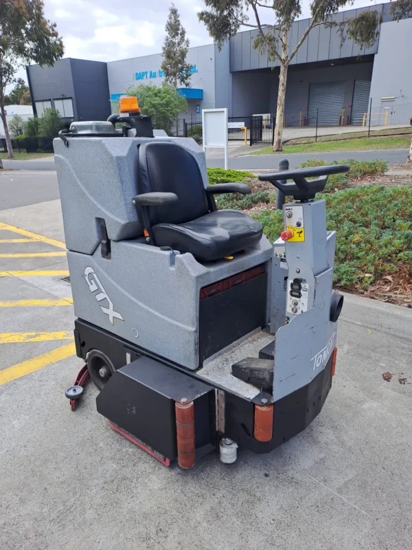Used Conquest SDS85 Ride-on Floor Scrubber Serial No. 97278